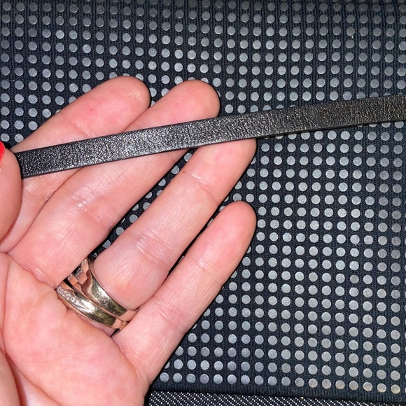 Armani Exchange Shoulder Bag - Picture 4 of 7